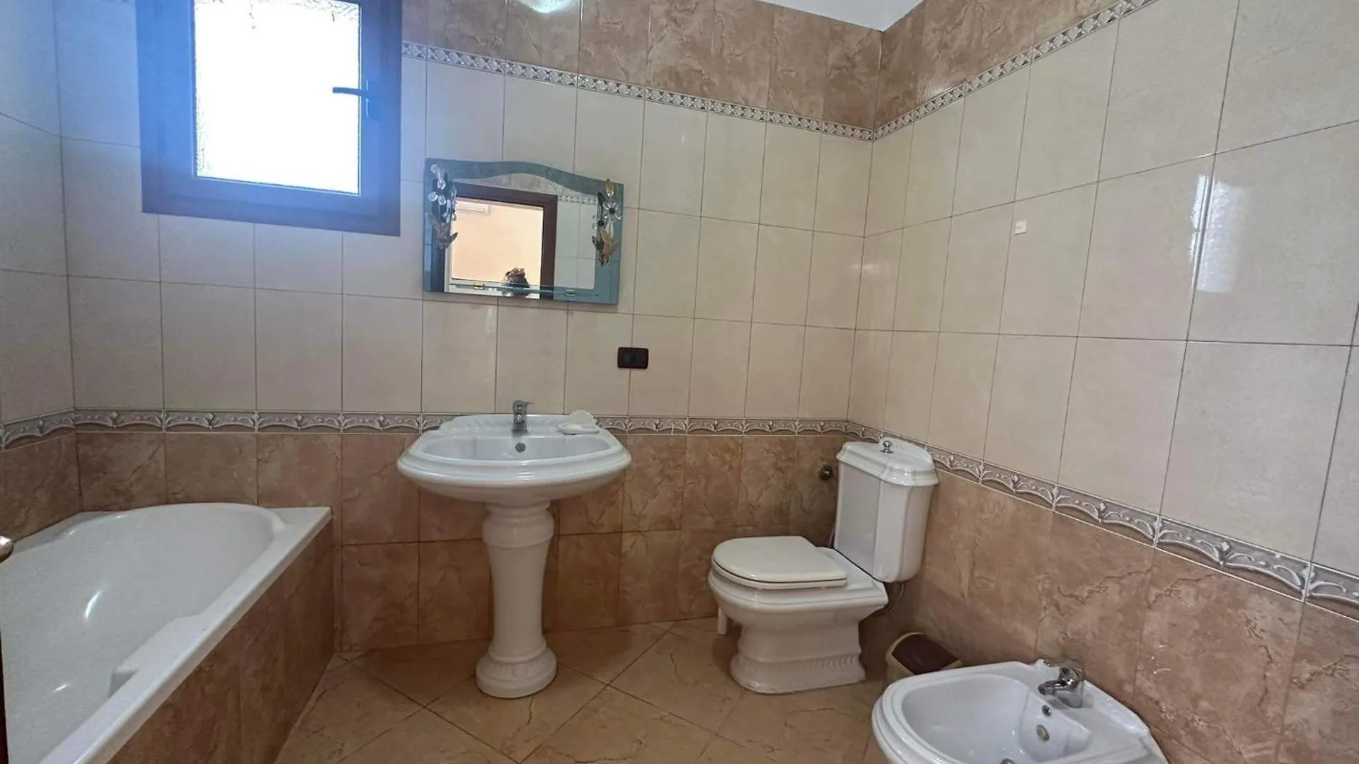 Fortunella Apartment Vlorë 0*,